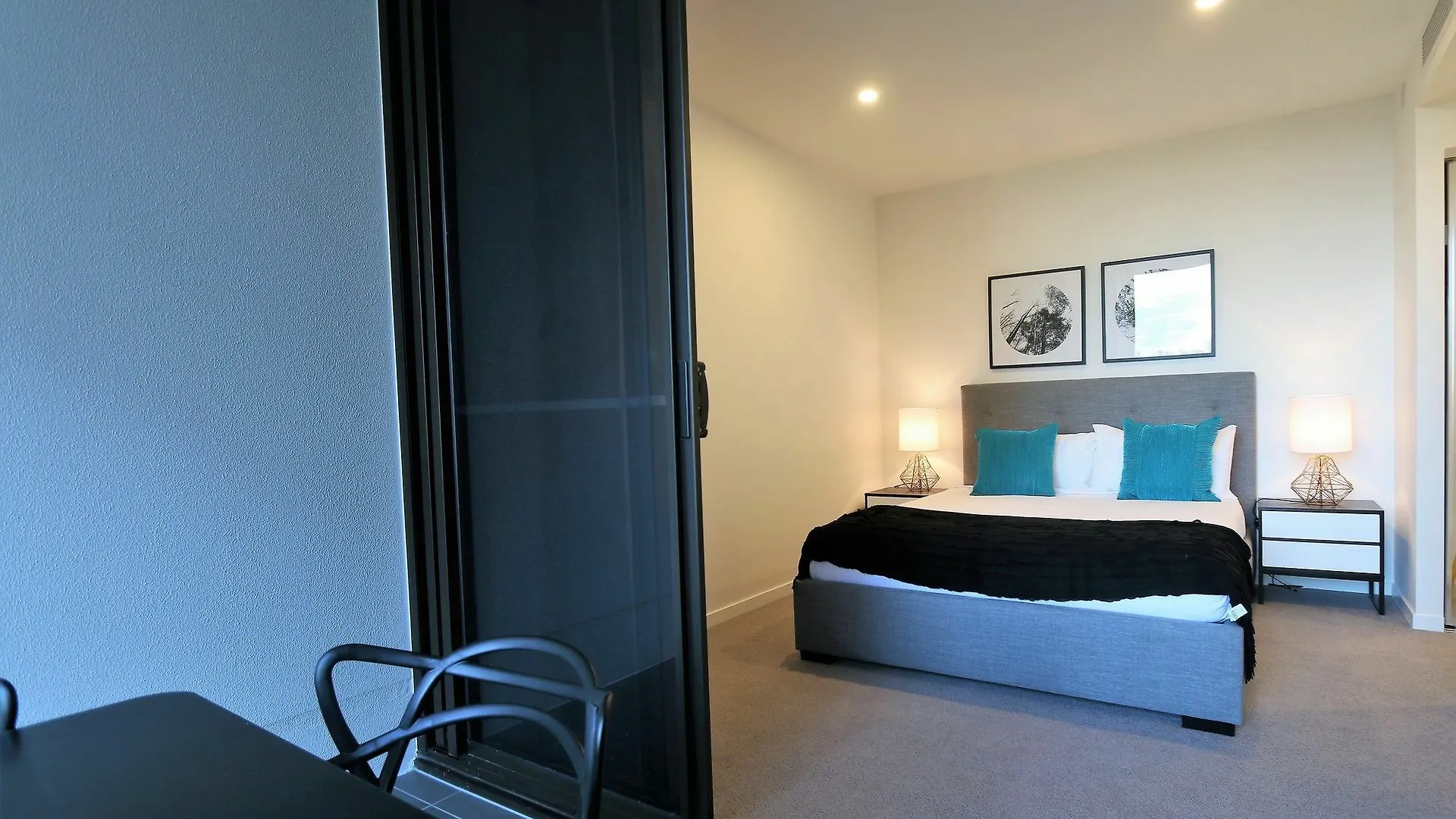 **** Aparthotel Opera Apartments South Brisbane Austrálie