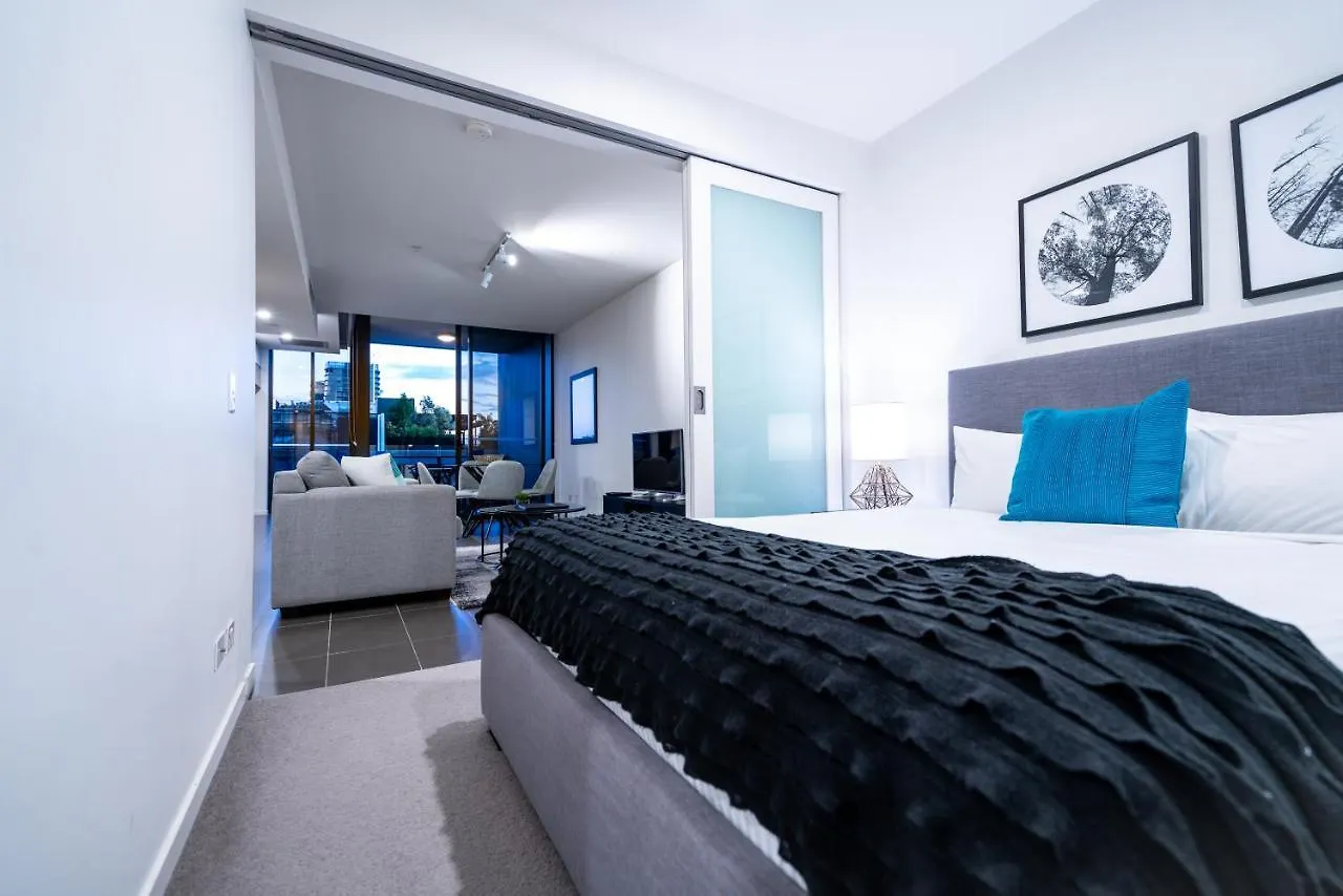 Opera Apartments South Brisbane 4*,