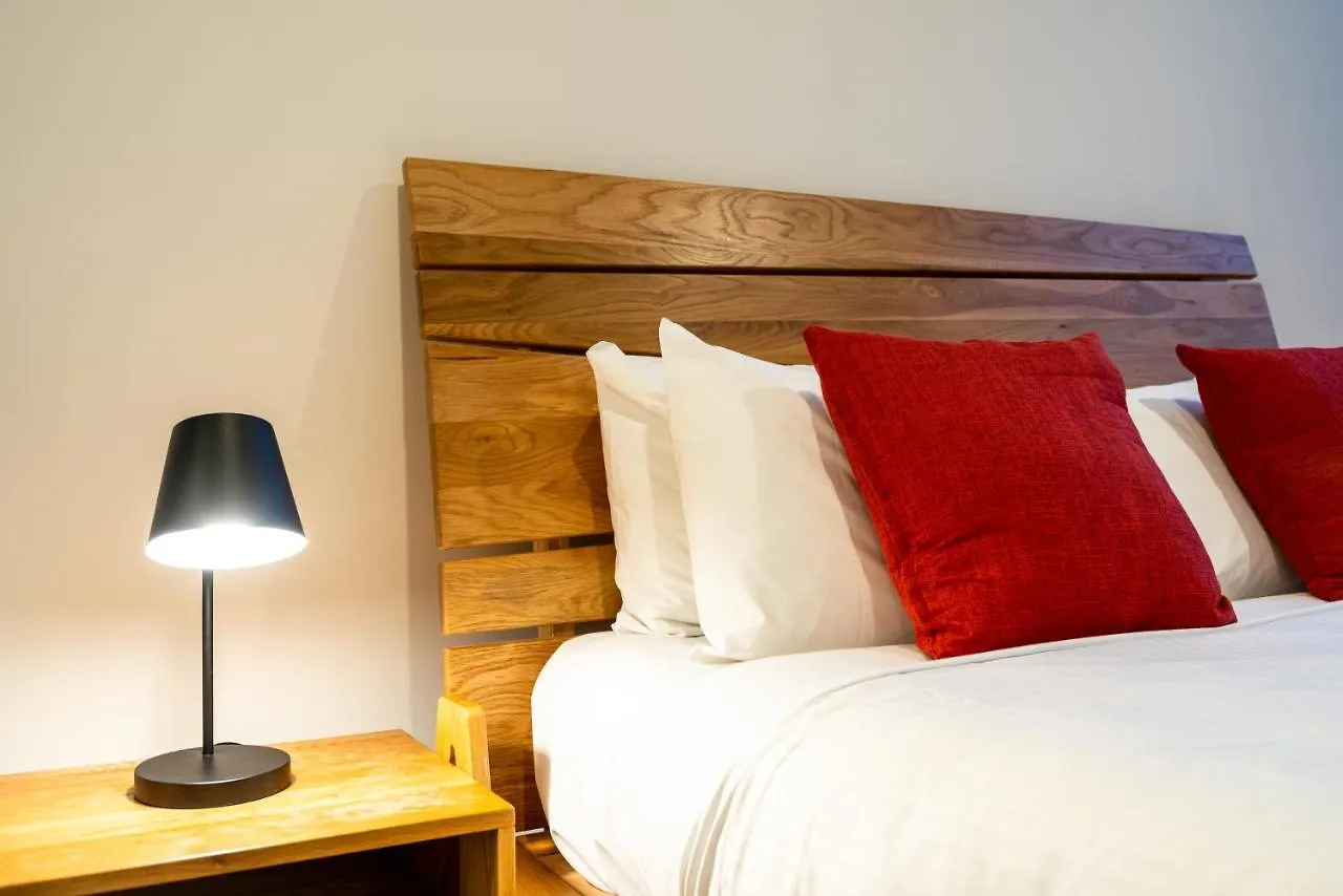 Opera Apartments South Brisbane 4*,