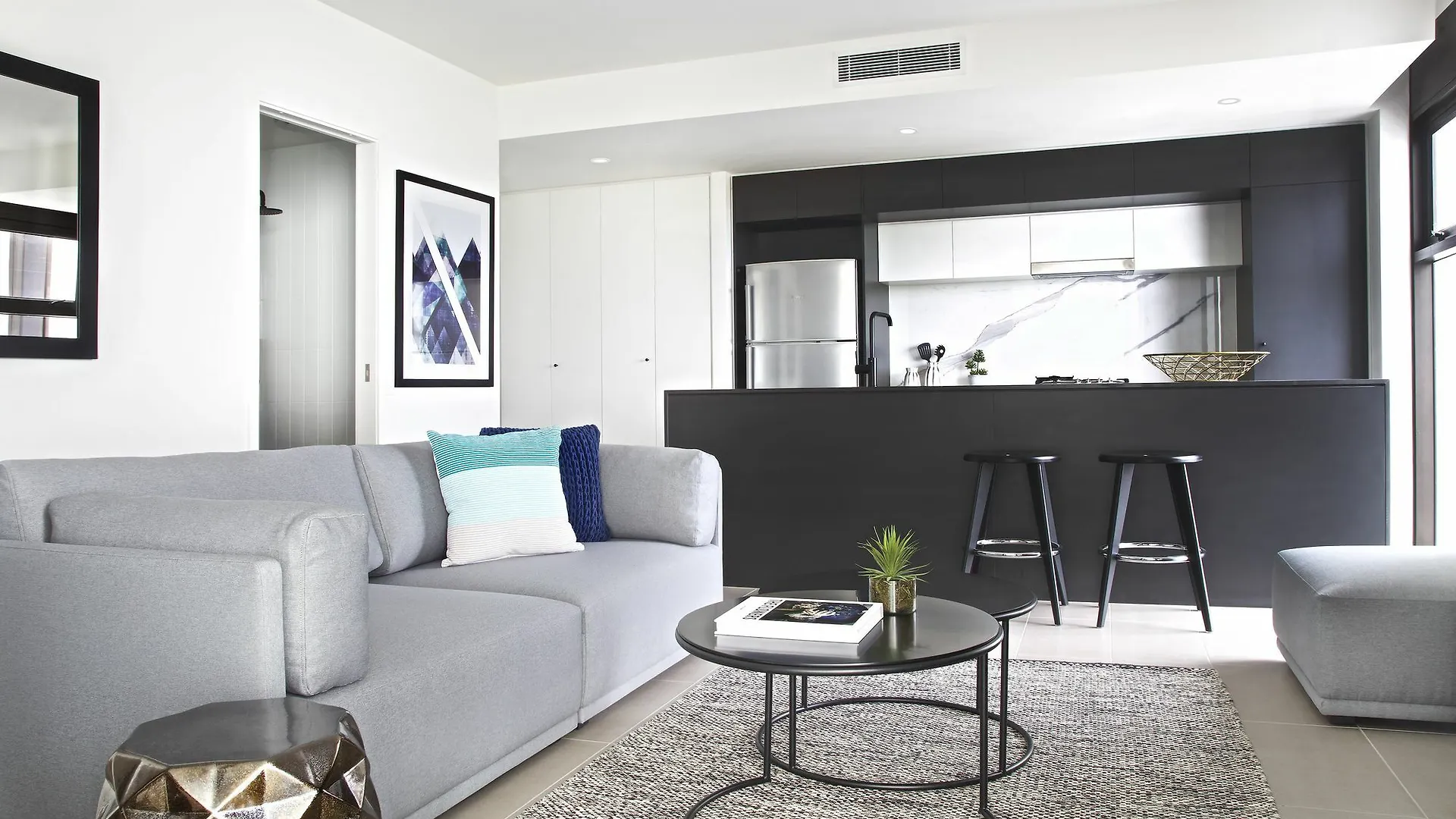 Opera Apartments South Brisbane 4*,